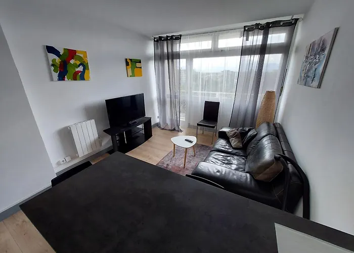 Le Voltaire - T2 Neuf Face Pyrenees Apartman Tarbes