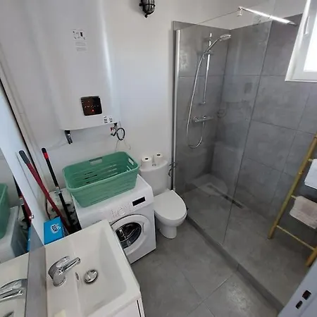 Le Voltaire - T2 Neuf Face Pyrenees Apartment *