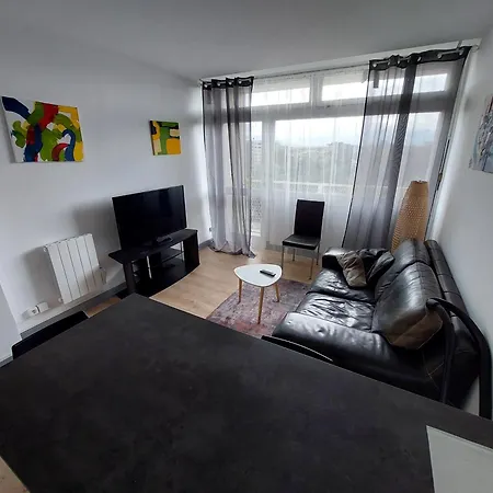 Le Voltaire - T2 Neuf Face Pyrenees Apartment Tarbes